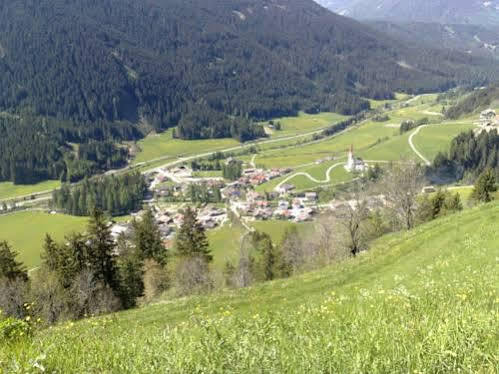 Residence Schneiderhof San Candido Exterior photo